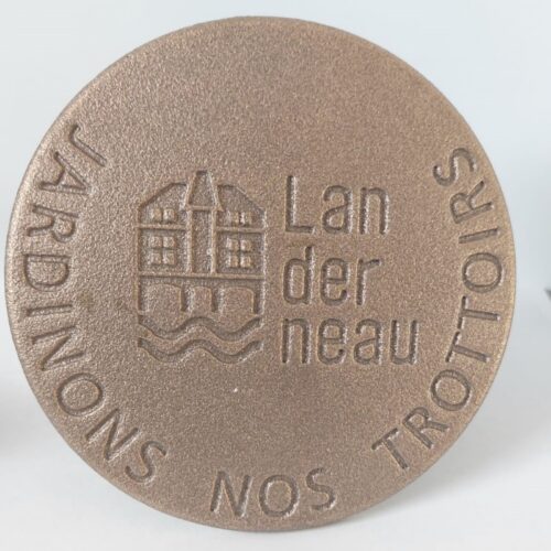 Clou de voirie personnalisé en bronze, Landerneau